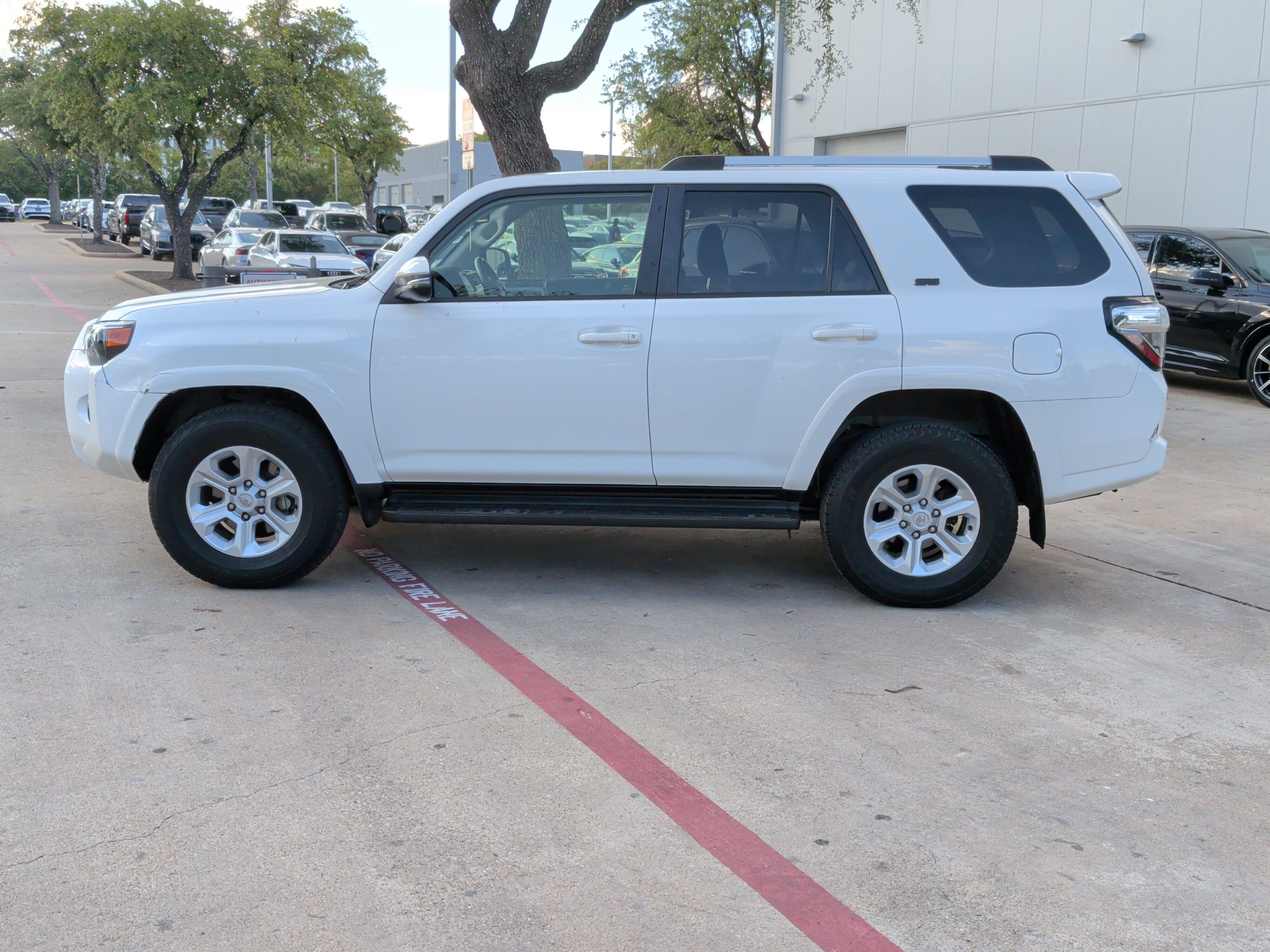Used 2023 Toyota 4Runner SR5 Premium AWD/4WD image 7