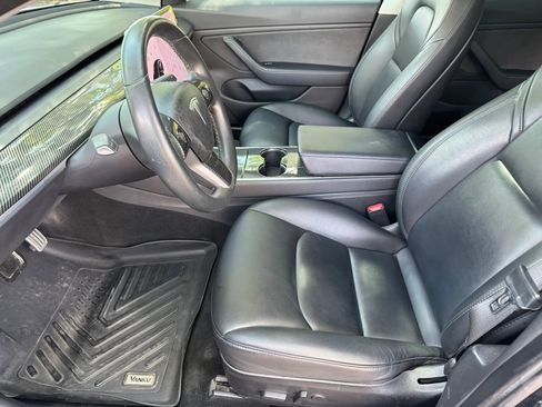 Used 2018 Tesla Model 3 Mid Range RWD image 17