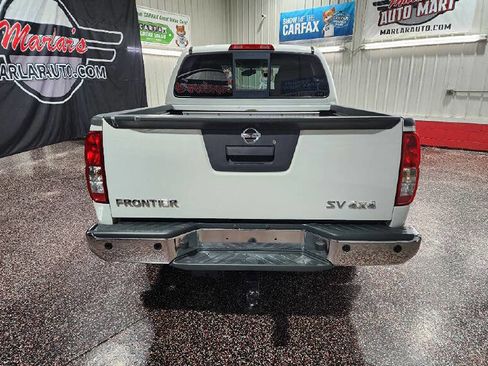 Used 2016 Nissan Frontier SV w/ SV Value Truck Package AWD/4WD image 6
