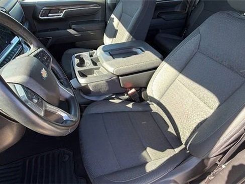 Used 2025 Chevrolet Silverado 1500 LT image 19