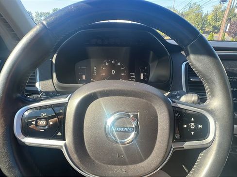 Used 2019 Volvo XC90 T5 Momentum image 15
