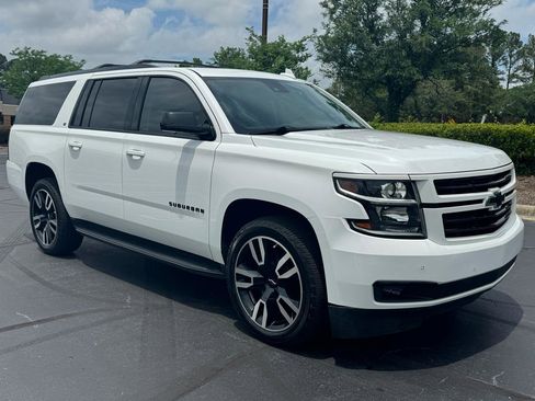 Used 2020 Chevrolet Suburban LT w/ RST Edition AWD/4WD image 7