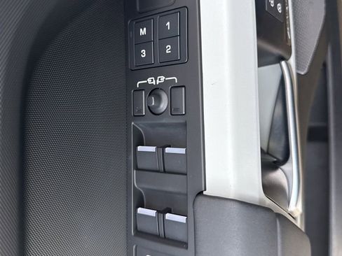 Used 2024 Land Rover Defender 110 S image 24