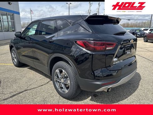 Certified 2025 Chevrolet Blazer LT AWD/4WD image 4