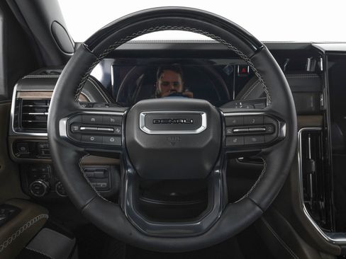 Used 2026 GMC Yukon Denali Ultimate w/ LPO, Floor Liner Package image 20