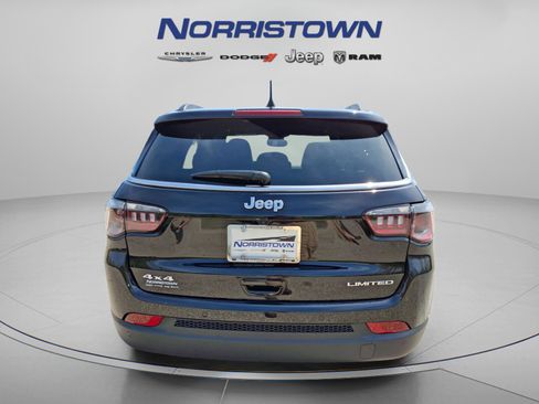 Certified 2024 Jeep Compass Limited AWD/4WD image 5