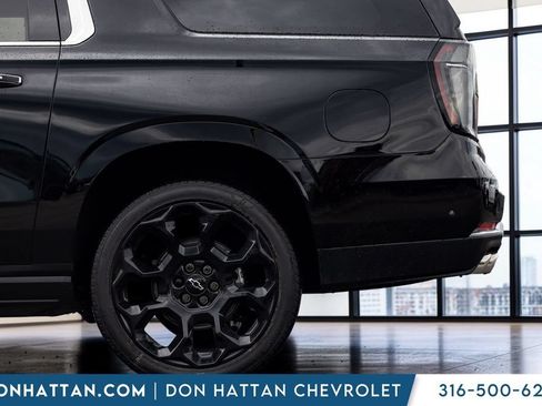 New 2026 Chevrolet Suburban High Country AWD/4WD image 32