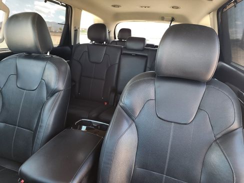 Used 2022 Kia Telluride EX FWD image 18
