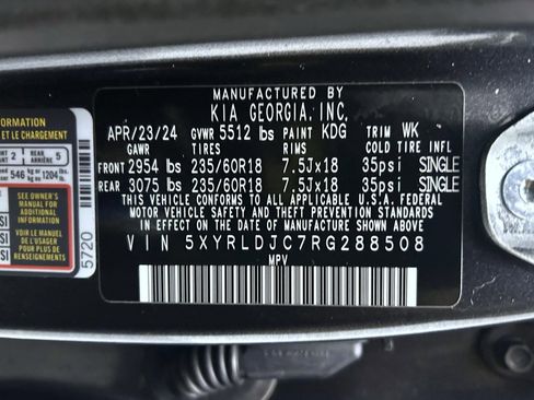 Used 2024 Kia Sorento S image 26