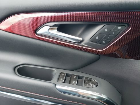 New 2026 Chevrolet Traverse RS w/ LPO, Floor Liner Package image 14