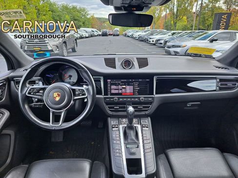 Used 2021 Porsche Macan S image 39