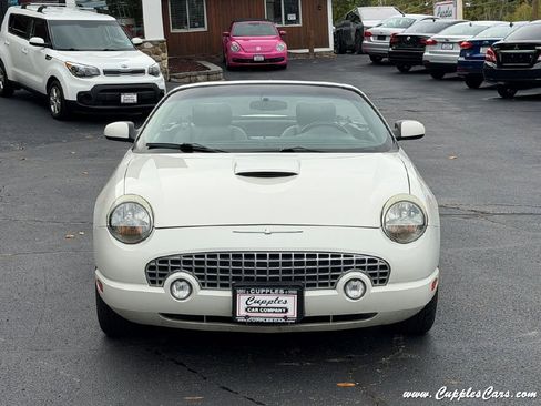 Used 2002 Ford Thunderbird image 32