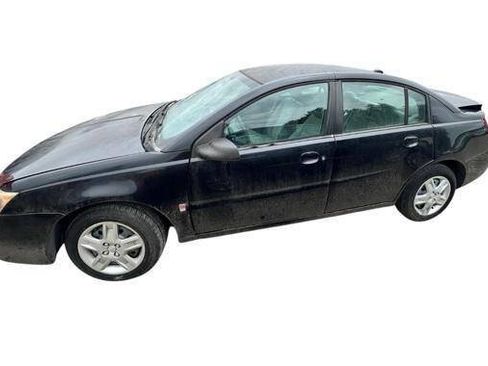 Used 2006 Saturn ION Level 2 FWD image 2