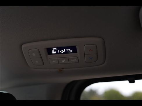 Used 2024 Kia Carnival SX image 25