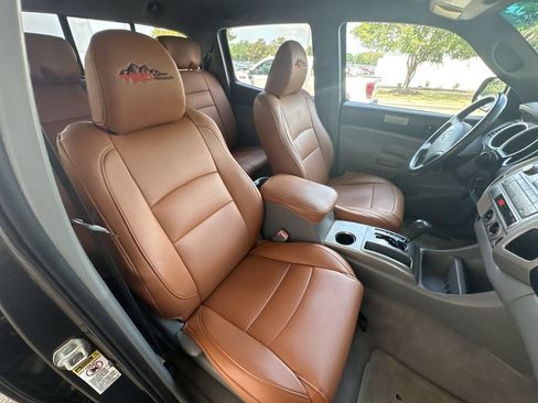 Used 2009 Toyota Tacoma PreRunner RWD image 26