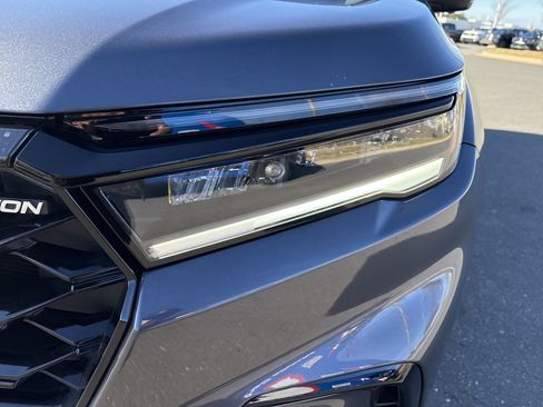 Used 2025 Honda Pilot Black Edition image 11