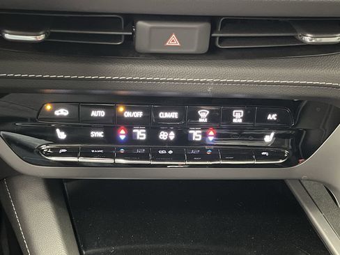 Certified 2023 Buick Envision Essence image 22