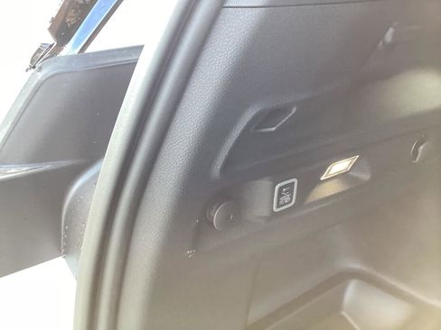 New 2025 Jeep Grand Cherokee L Laredo image 7