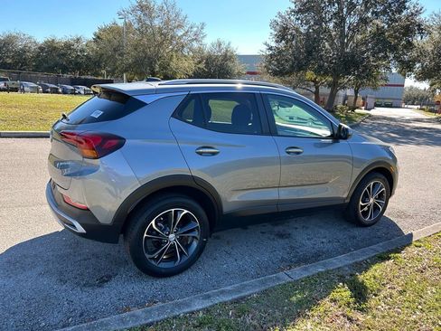 Used 2023 Buick Encore GX Select image 5