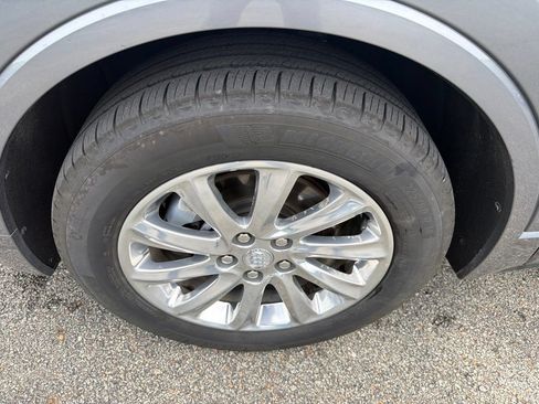 Used 2019 Buick Envision Essence AWD/4WD image 12