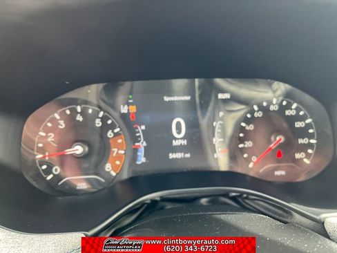 Used 2024 Jeep Compass Latitude AWD/4WD image 15