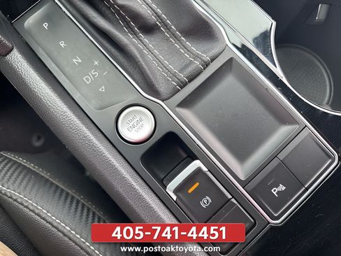 Used 2023 Volkswagen Atlas Cross Sport SE FWD image 30