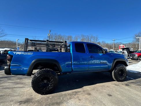 Used 2017 Toyota Tacoma TRD Off-Road w/ Tow Package image 5