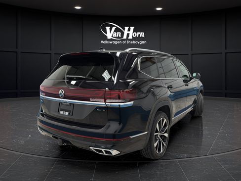 Used 2025 Volkswagen Atlas SEL Premium R-Line AWD/4WD image 3