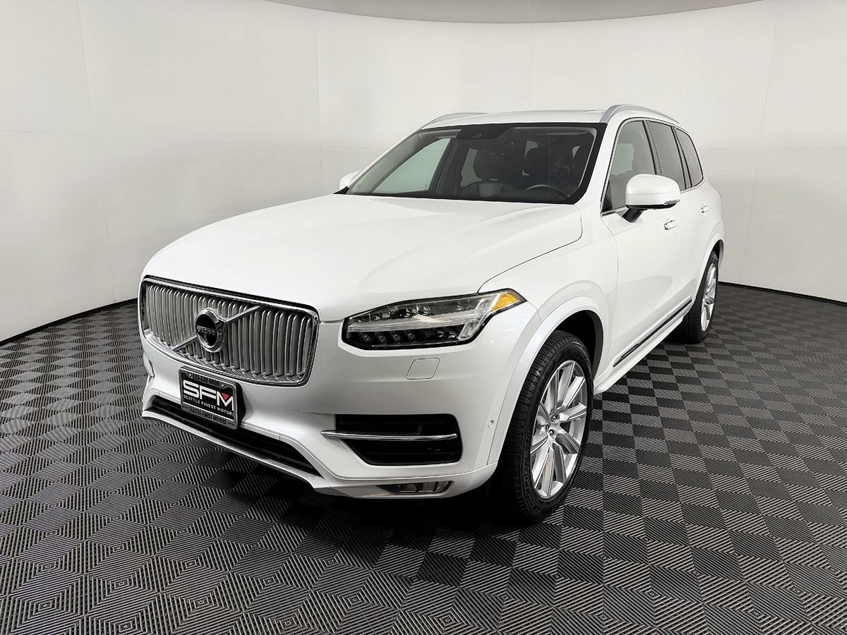 Used 2017 Volvo XC90 T6 Inscription w/ Vision Package AWD/4WD image 3