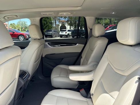 Certified 2025 Cadillac XT6 Premium Luxury w/ LPO, Floor Liner Package AWD/4WD image 16