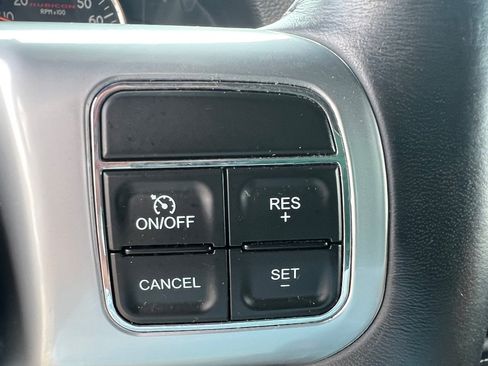 Used 2015 Jeep Wrangler Unlimited Rubicon AWD/4WD image 18