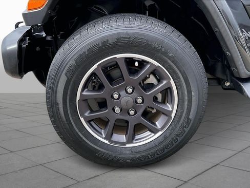 Used 2021 Jeep Gladiator Overland w/ Popular Equipment Package image 9