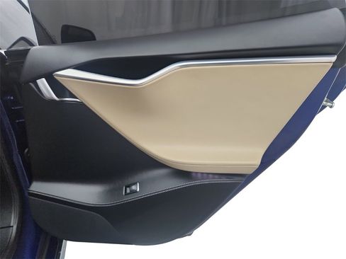 Used 2017 Tesla Model S 75D image 27