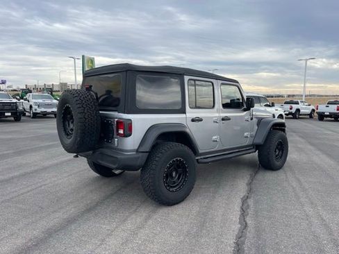 Used 2018 Jeep Wrangler Unlimited Sport image 5