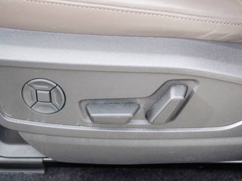 Used 2025 Audi Q5 Premium Plus w/ Premium Plus AWD/4WD image 15