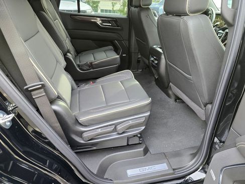 New 2026 GMC Yukon Elevation image 47