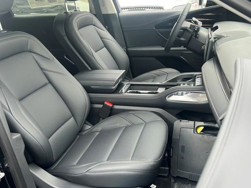 New 2026 Lincoln Nautilus Premier image 7