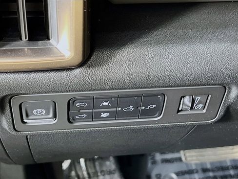 Certified 2024 GMC Hummer EV 3X w/ Battery Pack, 24 Module Pack image 10