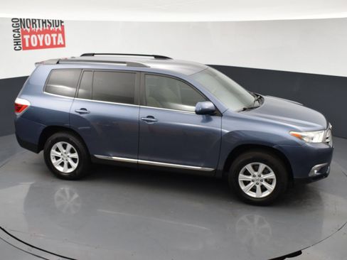 Used 2012 Toyota Highlander FWD w/ Tech Pkg image 25