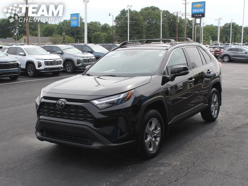 Used 2023 Toyota RAV4 XLE w/ Convenience Package AWD/4WD image 8