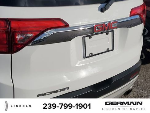 Used 2019 GMC Acadia SLT image 16