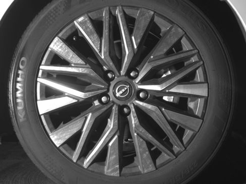 Used 2025 Nissan Altima 2.5 SV image 13