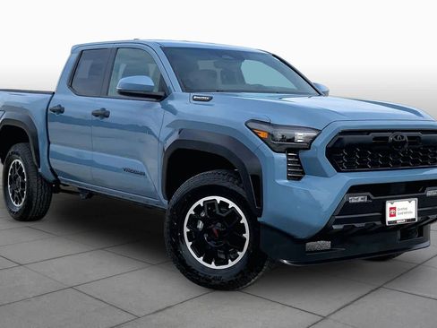 Certified 2026 Toyota Tacoma TRD Off-Road w/ TRD Off Road Upgrade Package AWD/4WD image 3