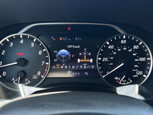 Used 2025 Nissan Frontier SV RWD image 28
