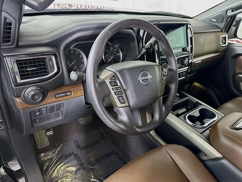 Certified 2023 Nissan Titan Platinum Reserve w/ Moonroof Package image 21