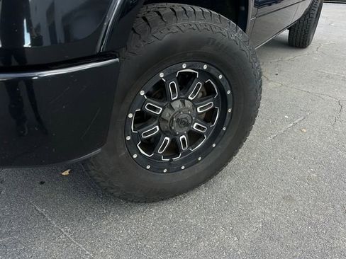 Used 2013 Ford F150 Limited image 11