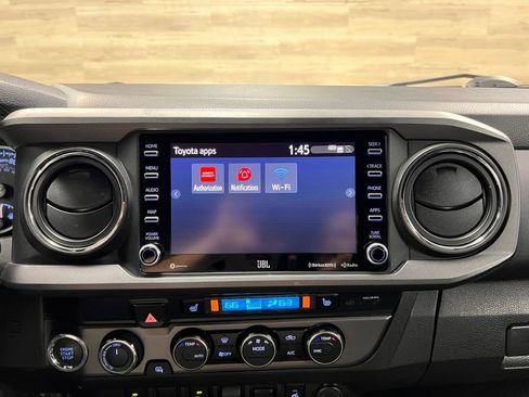 Used 2023 Toyota Tacoma TRD Off-Road w/ TRD Premium Off Road Package image 15