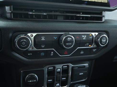 Used 2025 Jeep Wrangler Unlimited Sport S 4xe AWD/4WD image 27