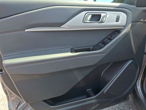 New 2026 Ford Explorer Active AWD/4WD image 10