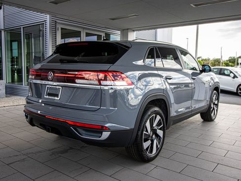 New 2026 Volkswagen Atlas Cross Sport SE FWD image 2